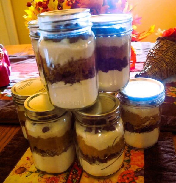 Small Batch Chocolate Chip Cookie Mix in a Jar 