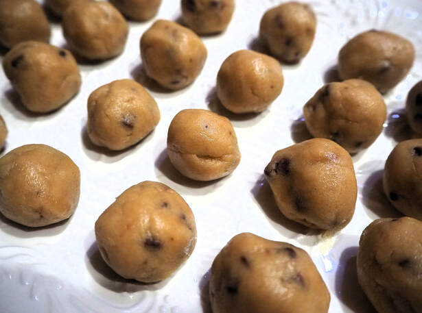 glute-free cookie dough balls mix